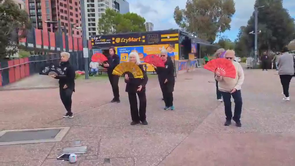 Flash MOB at the Footscray Railway station!
